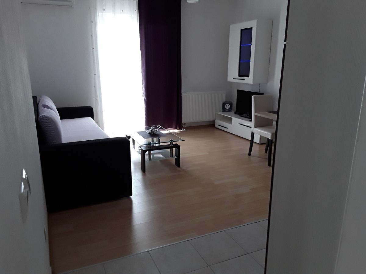 Apartments Josipa & Niki ヴォディツェ エクステリア 写真