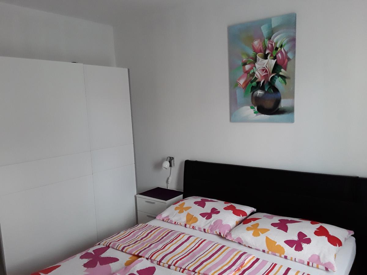 Apartments Josipa & Niki ヴォディツェ エクステリア 写真